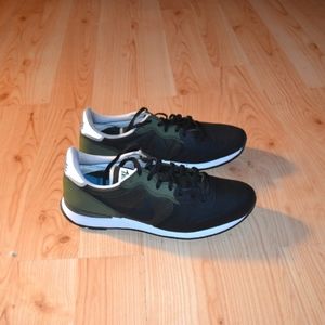 Nike Internationalist trainer